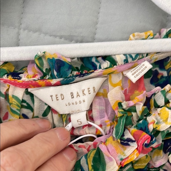 Floral Ruffle Blouse - Multicolor - Picture 4 of 5